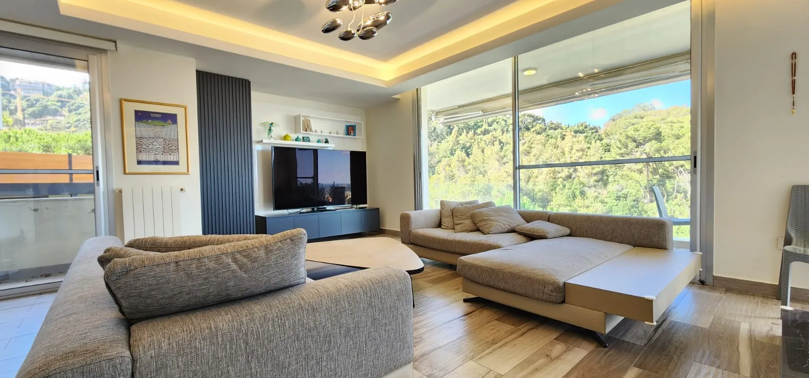 Apartment for Rent in Yarzeh, Lebanon — الصورة 3