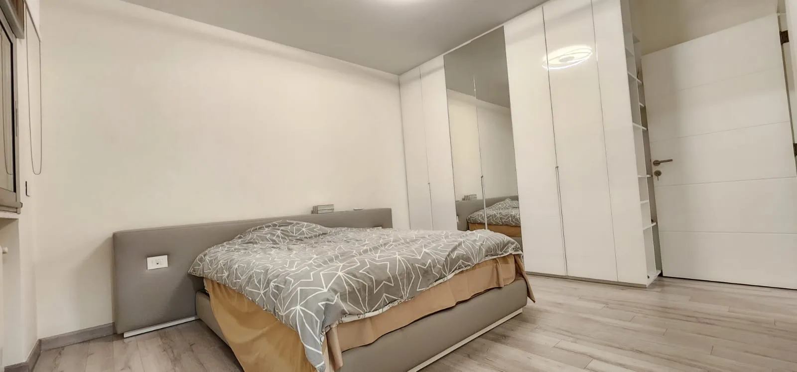Apartment for Rent in Yarzeh, Lebanon — الصورة 9