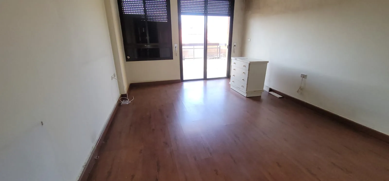 Apartment for Sale in Ballouneh, Lebanon — الصورة 6