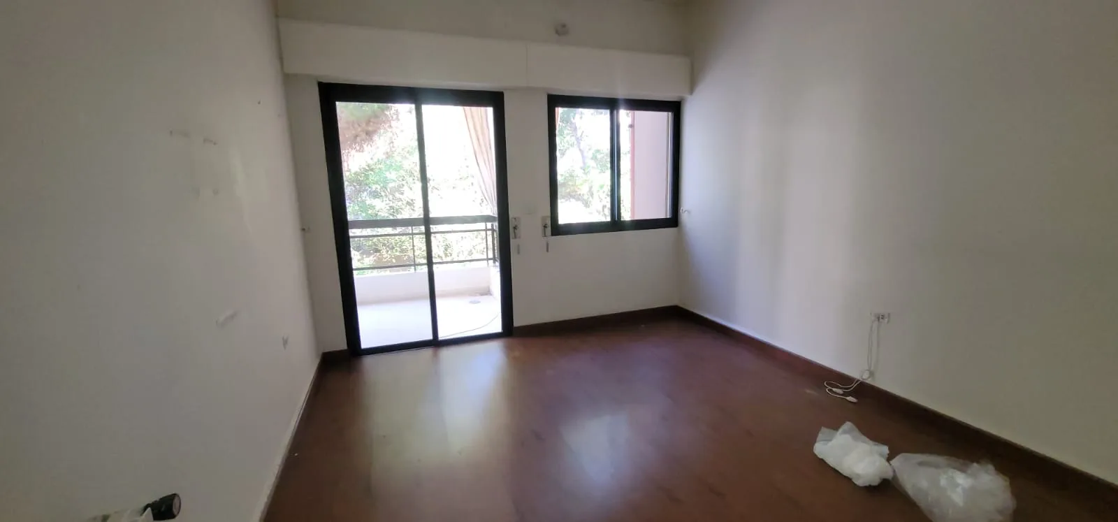 Apartment for Sale in Ballouneh, Lebanon — الصورة 8