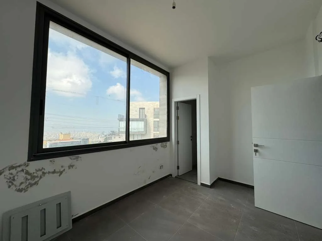 Apartment for Sale in Beit Meri — الصورة 4