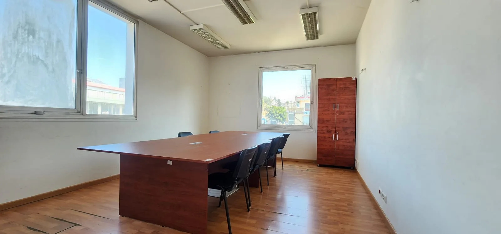 Office for rent in Hazmieh — الصورة 8