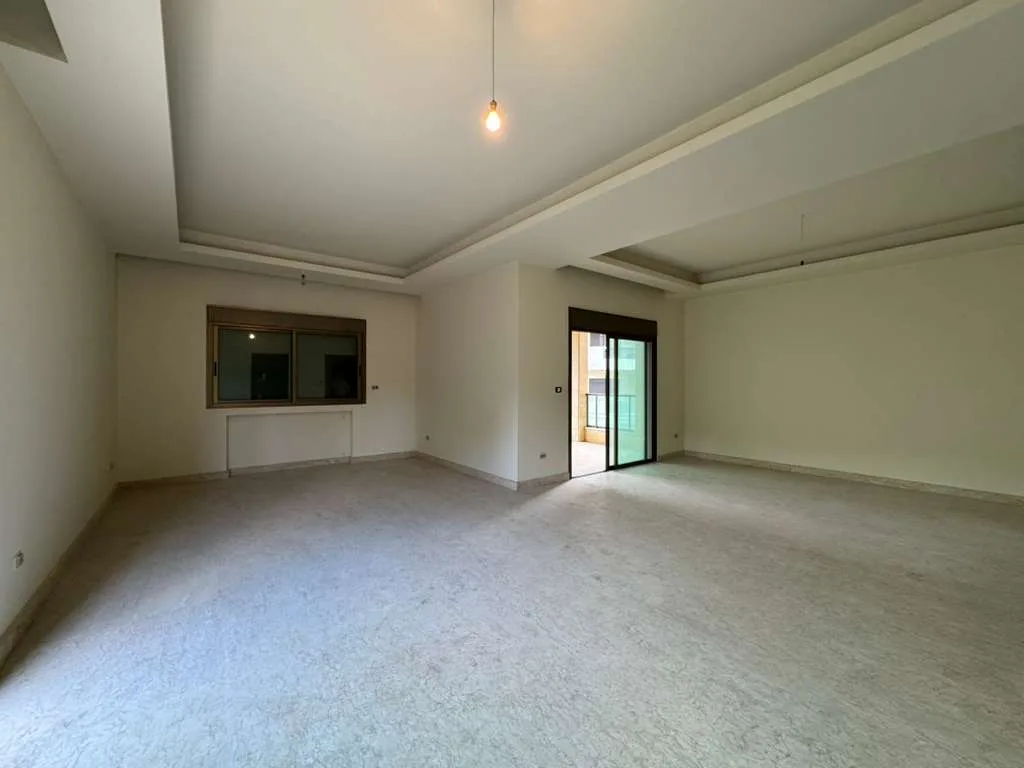 Apartment for Sale in Mansourieh, Lebanon — الصورة 2