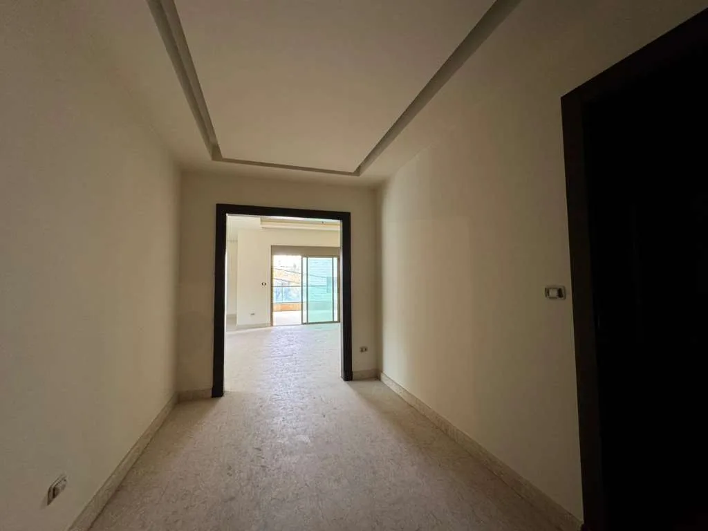 Apartment for Sale in Mansourieh, Lebanon — الصورة 9
