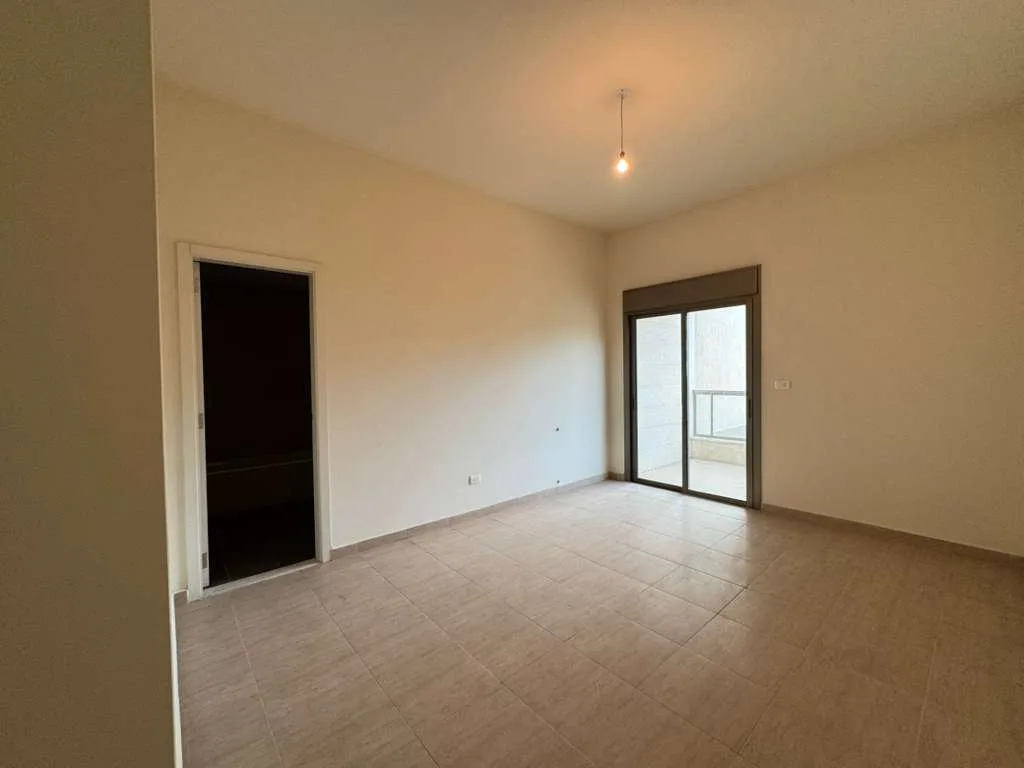 Apartment for Sale in Mansourieh, Lebanon — الصورة 10