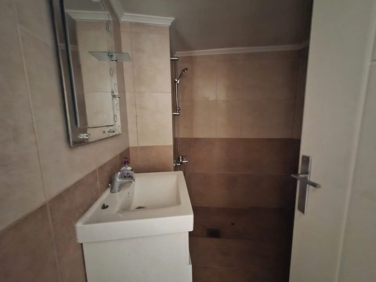 Apartment for Rent in Adma w Dafnah, Lebanon — الصورة 6