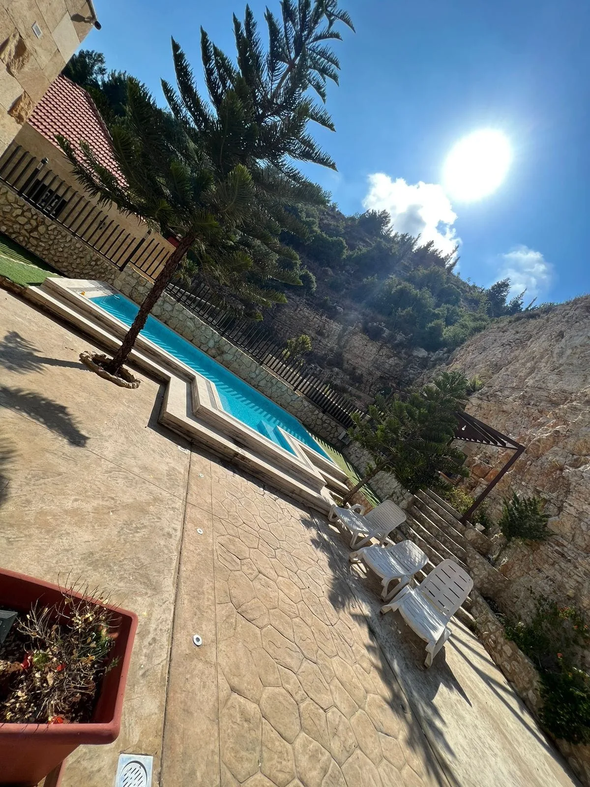 Villa for Sale in Fatqa, Lebanon — الصورة 2