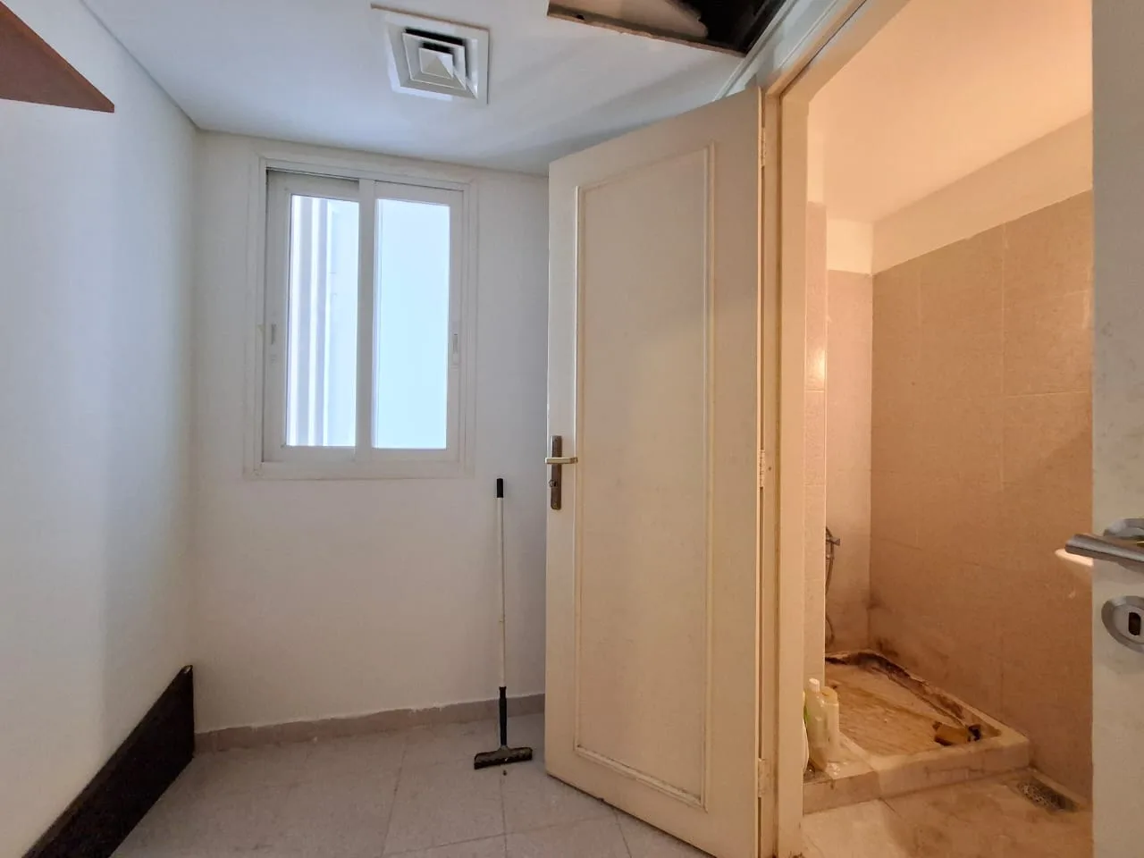 Apartment for Sale in Sahel Aalma, Lebanon — الصورة 6