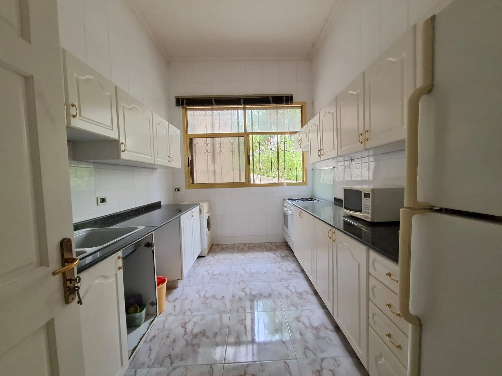 Apartment for Sale in Sahel Aalma, Lebanon — الصورة 3
