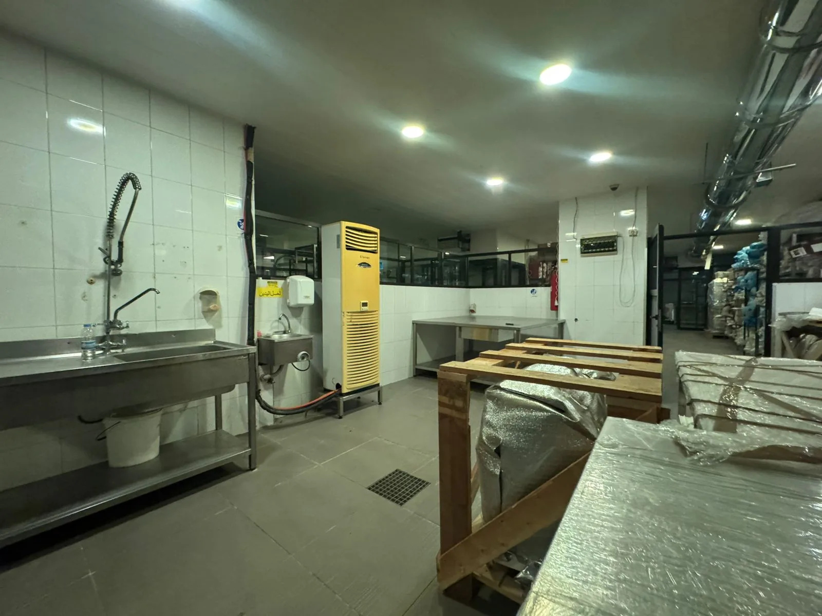 Warehouse for Sale in Zouk Mikael — الصورة 7