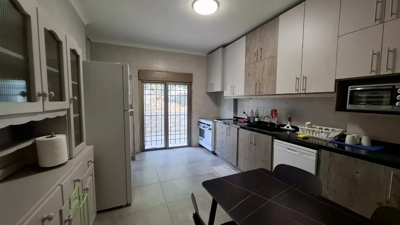 Villa for Sale in Ehmej, Lebanon — الصورة 8