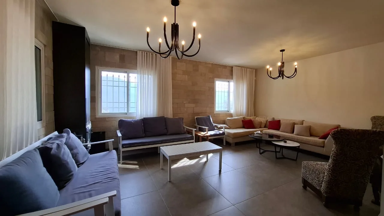 Villa for Sale in Ehmej, Lebanon — الصورة 6