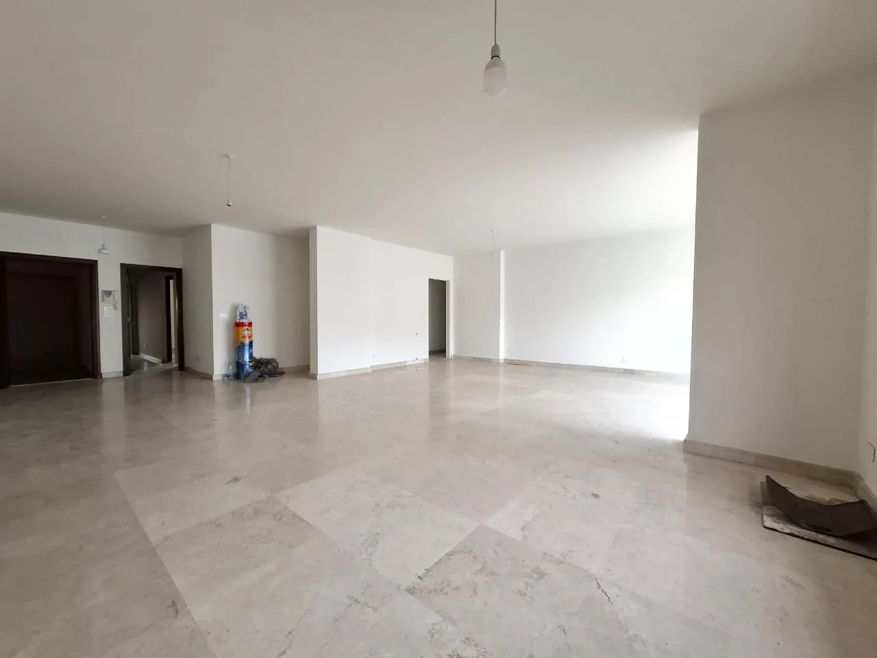 Apartment for Sale in Zouk Mikael, Lebanon — الصورة 3