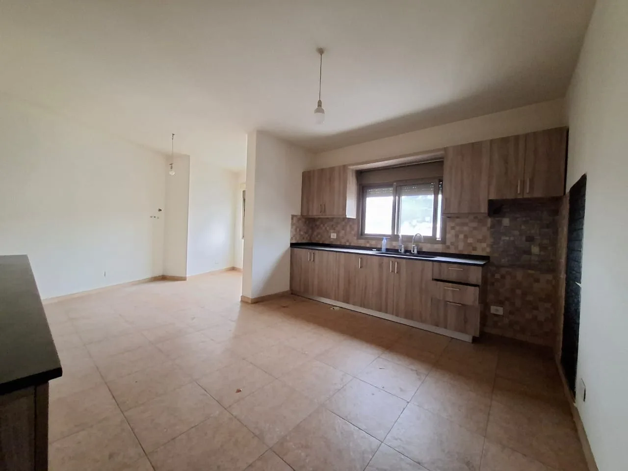 Apartment for Sale in Zouk Mikael, Lebanon — الصورة 8