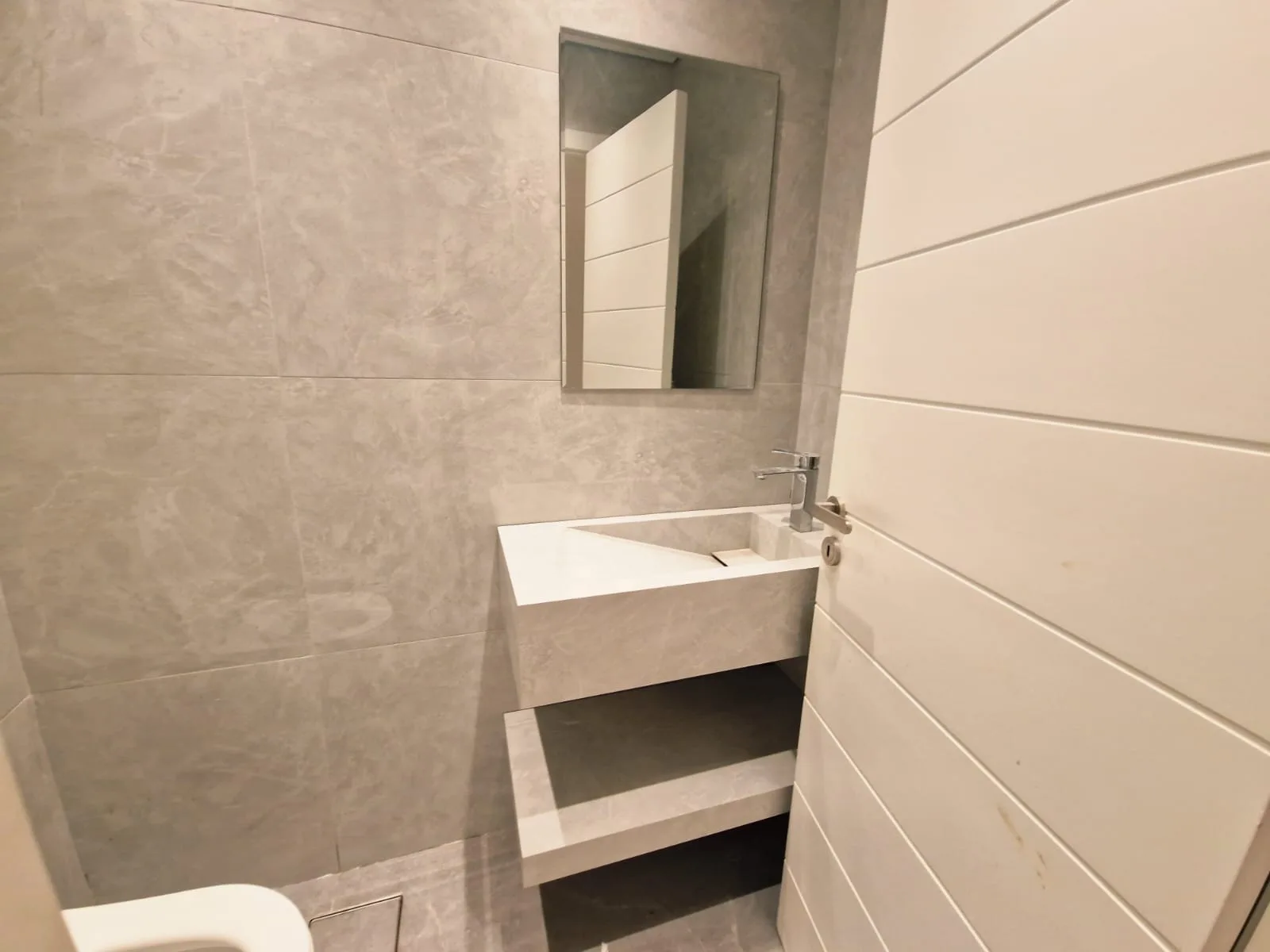 Apartment for Sale in Hosrayel, Lebanon — الصورة 8