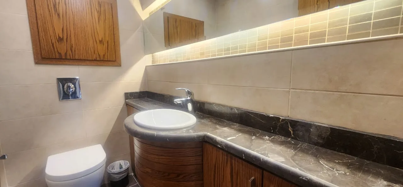 Apartment for Sale in Hazmieh, Lebanon — الصورة 6