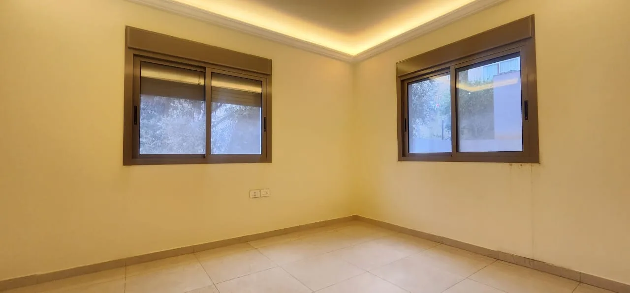 Apartment for Sale in Hazmieh, Lebanon — الصورة 5