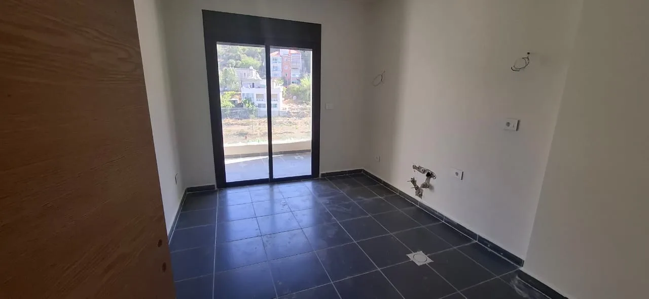 Apartment for Sale in Bharsaf, Lebanon — الصورة 3