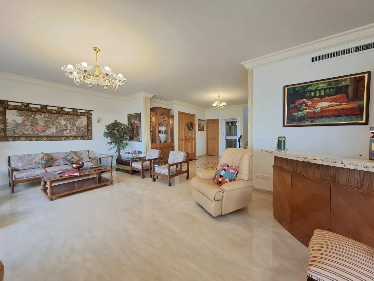 Triplex for Rent in Sahel Aalma, Lebanon — الصورة 7