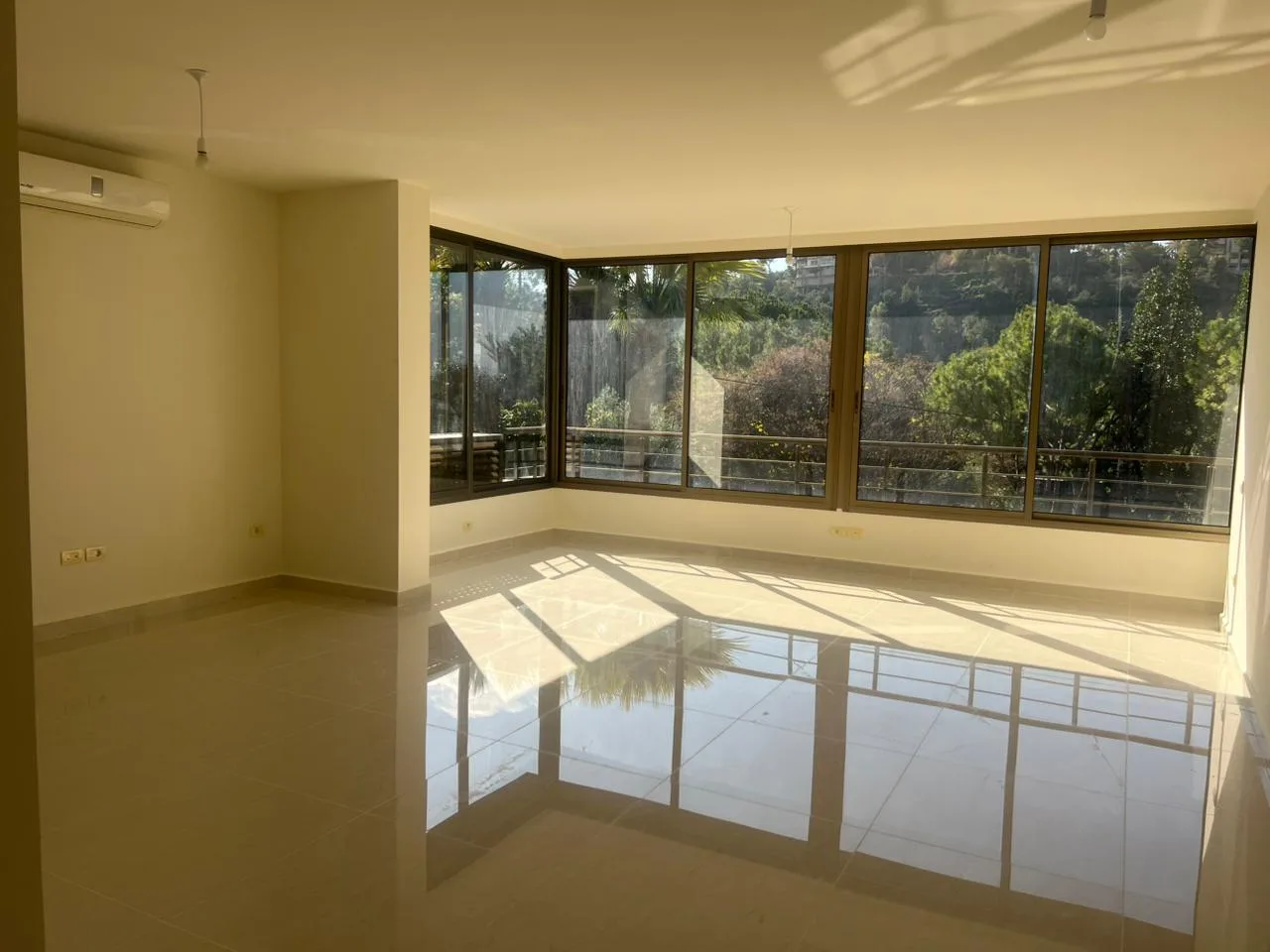 Apartment for Sale in Chouaifet El Aamroussieh, Lebanon
