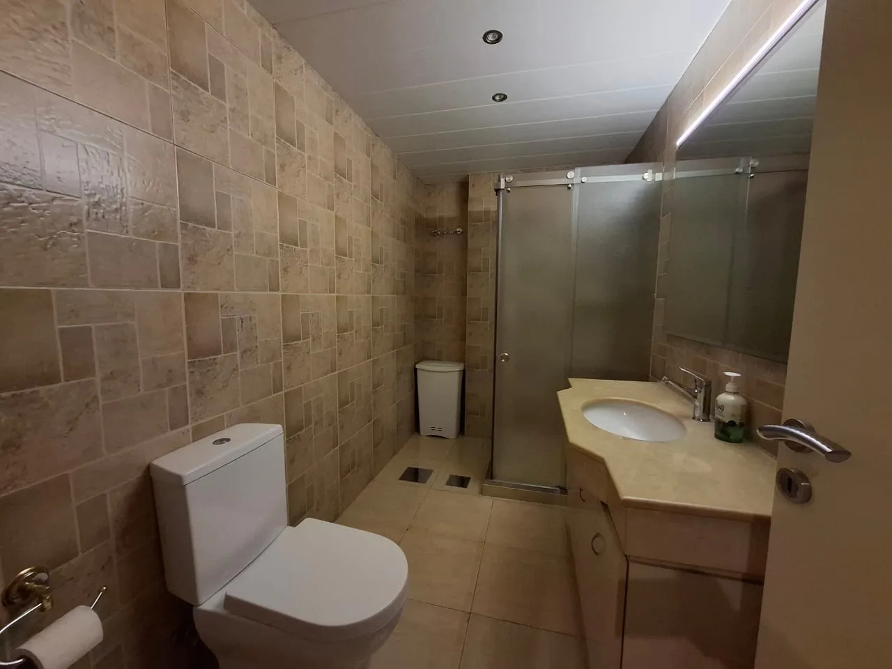 Apartment for Sale in Adonis, Lebanon — الصورة 9