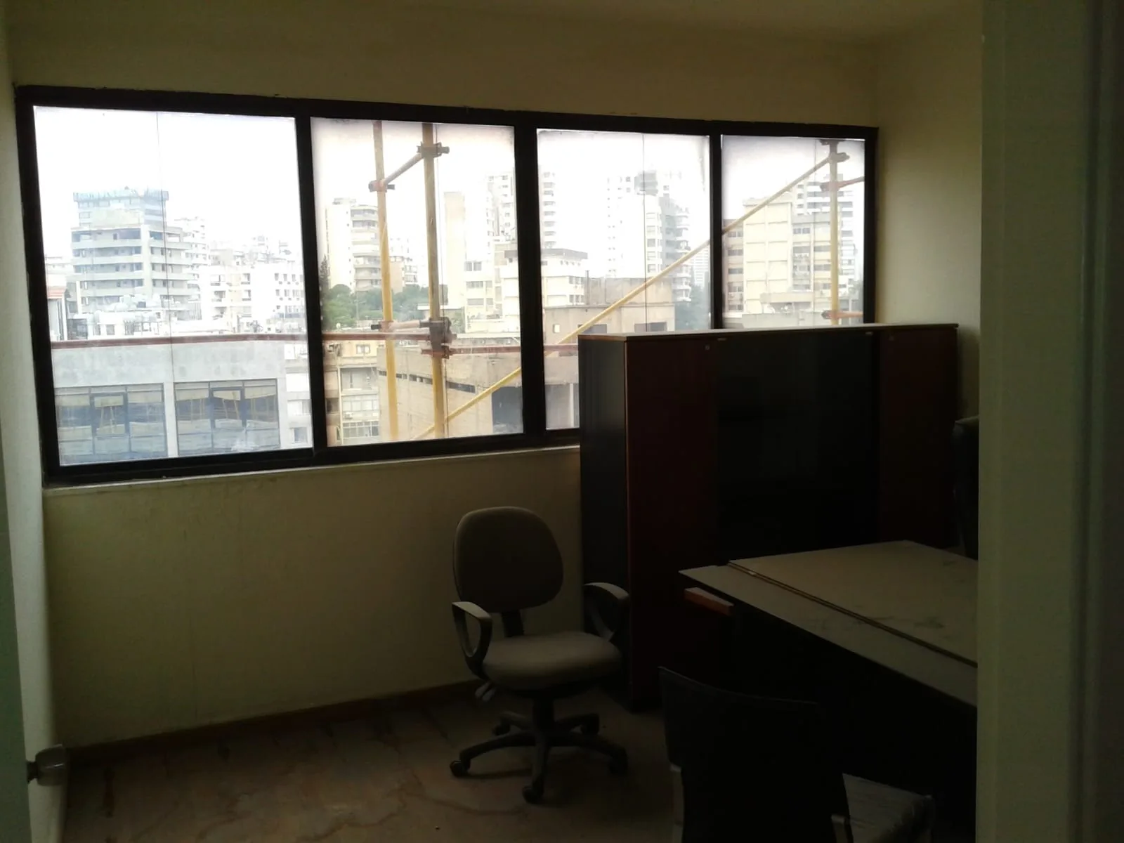 Office for sale in Dekwaneh — الصورة 8