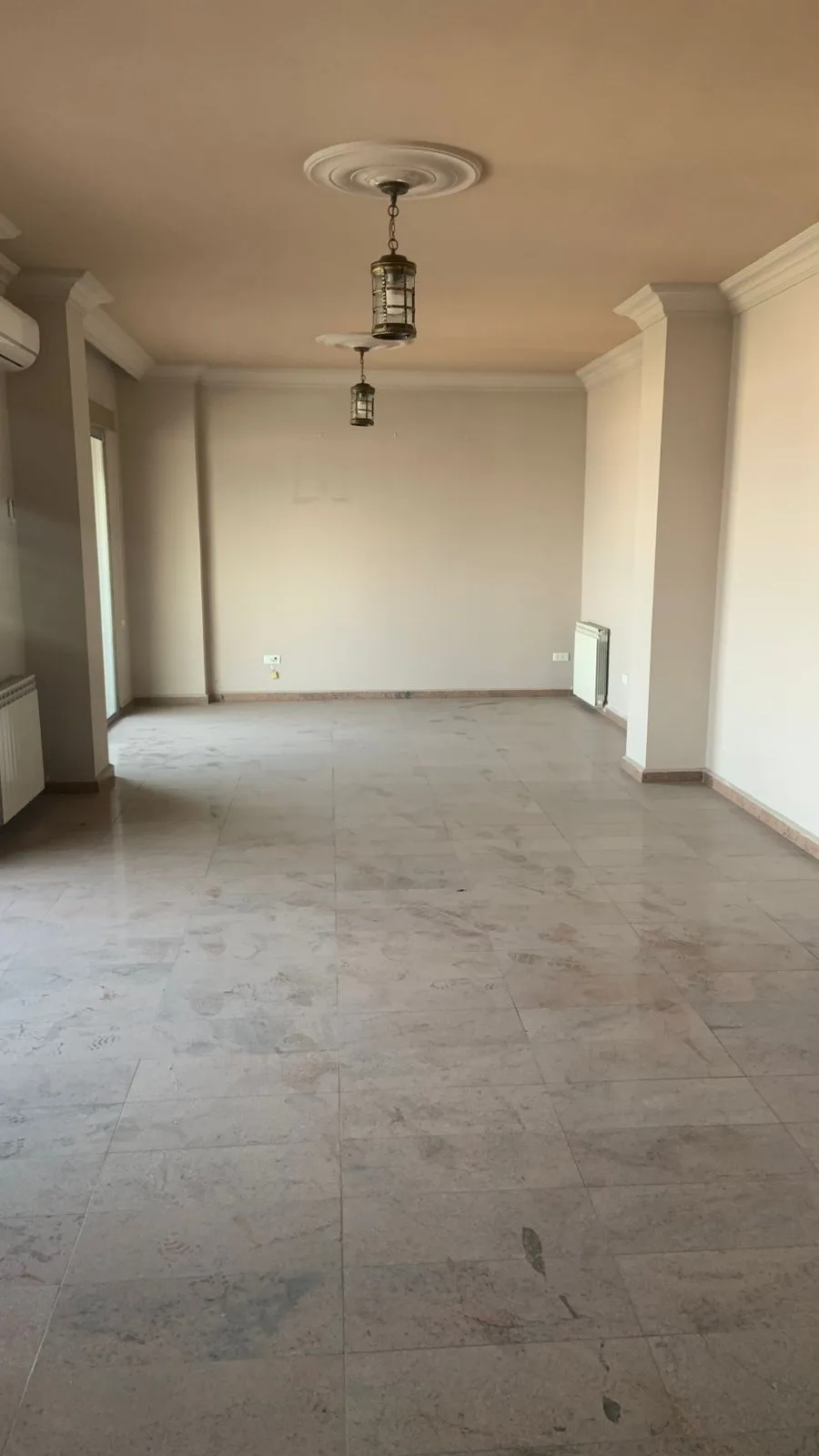 Office for rent in Zalqa, Lebanon — الصورة 3