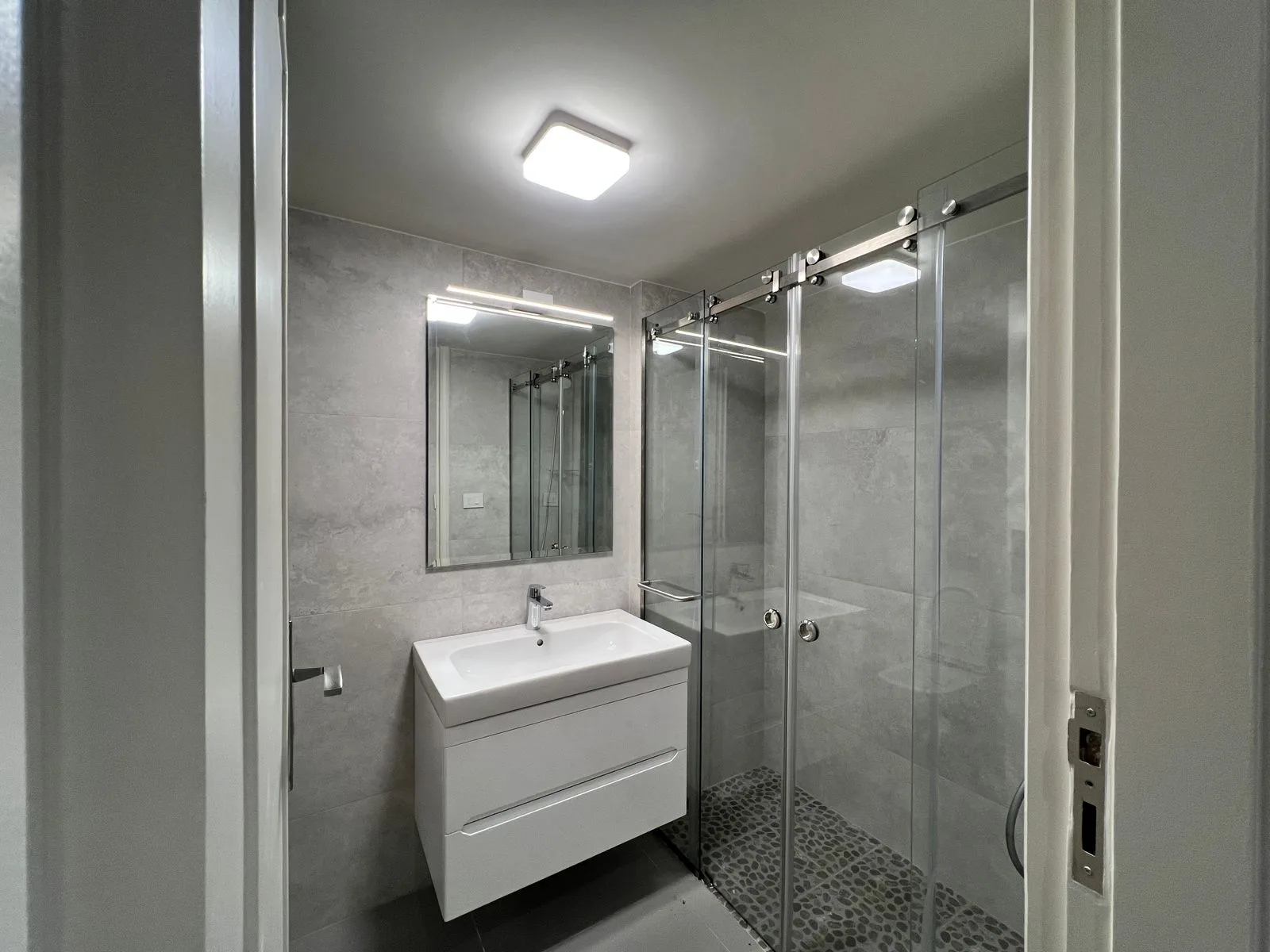 Apartment for Rent in Hazmieh — الصورة 6