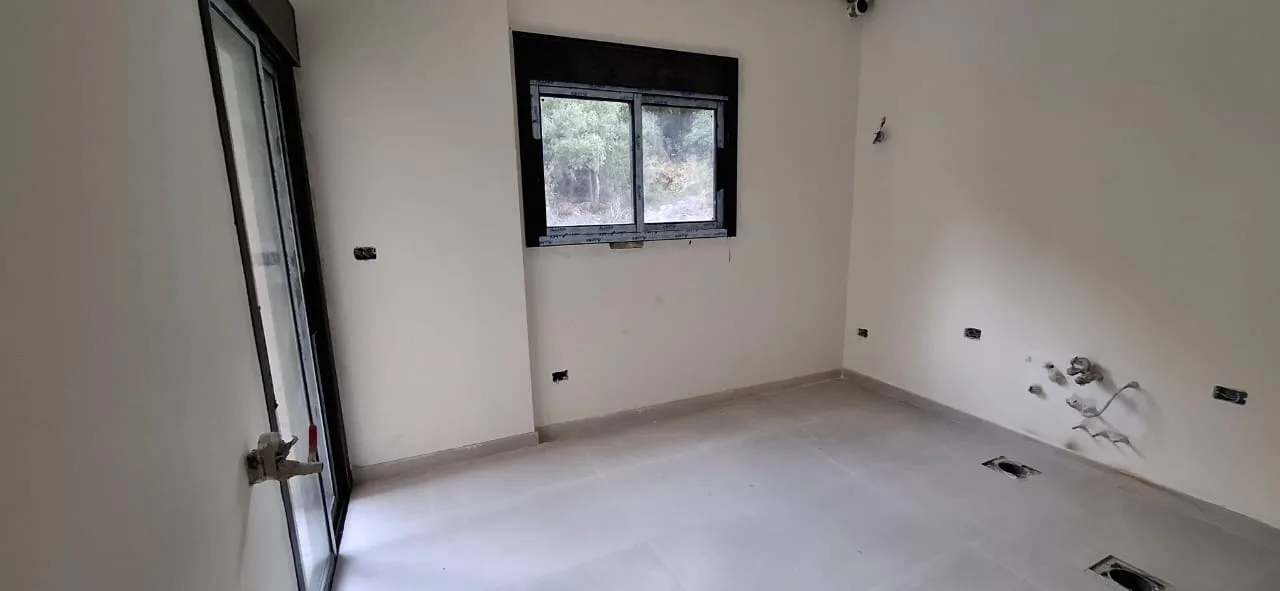 Apartment for Sale in Mar Moussa El Douar, Lebanon — الصورة 2
