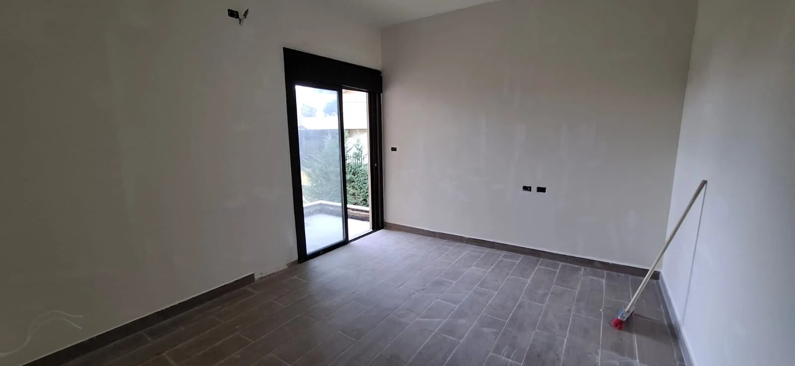 Apartment for Sale in Mar Moussa El Douar, Lebanon — الصورة 2