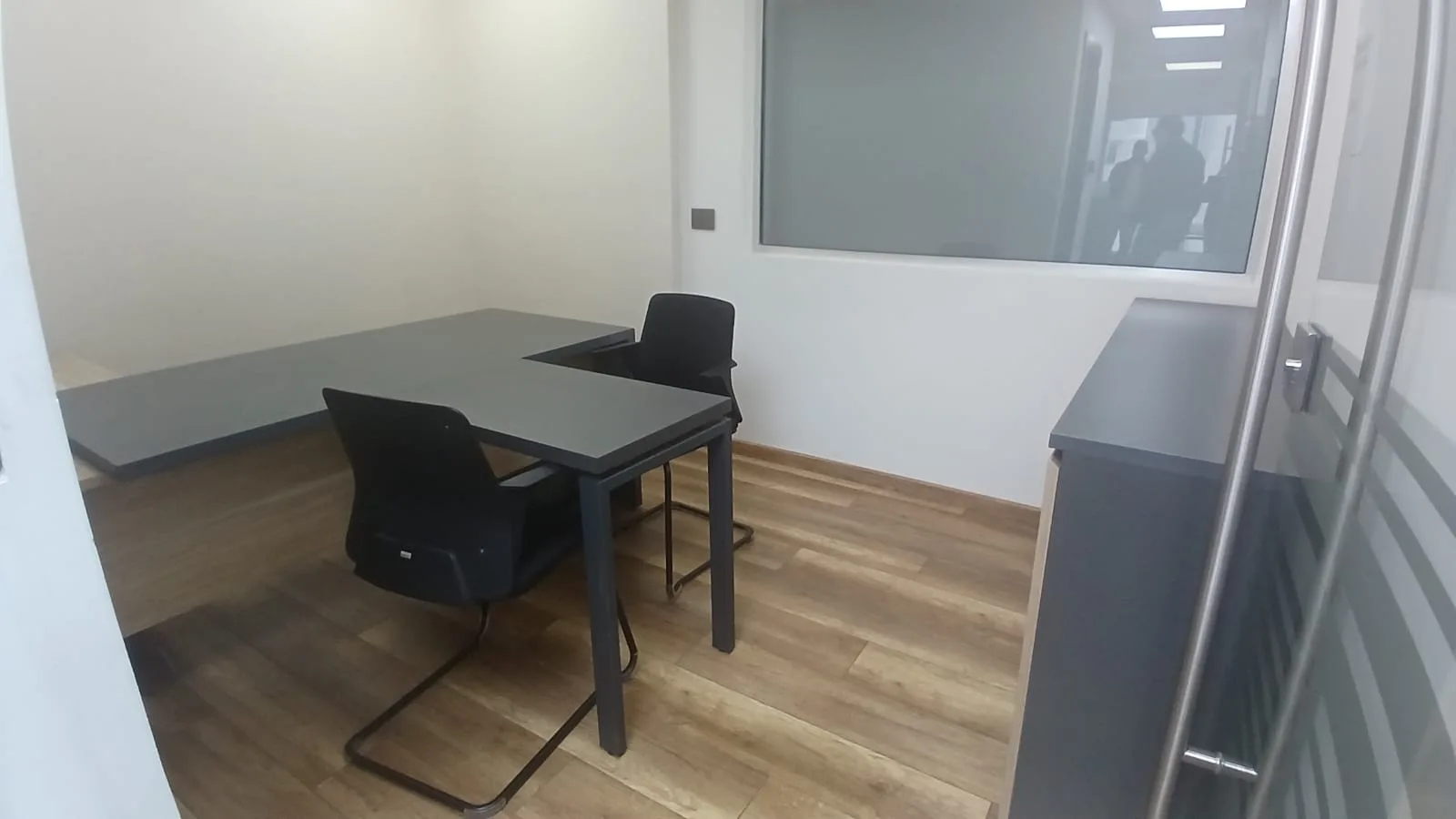Office for rent in Sin El Fil — الصورة 10