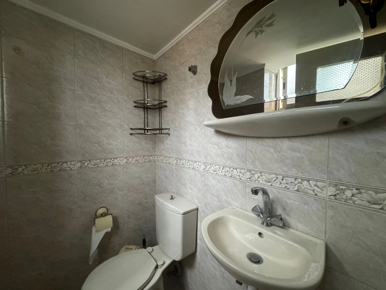 Apartment for Sale in Baabdat, Lebanon — الصورة 6
