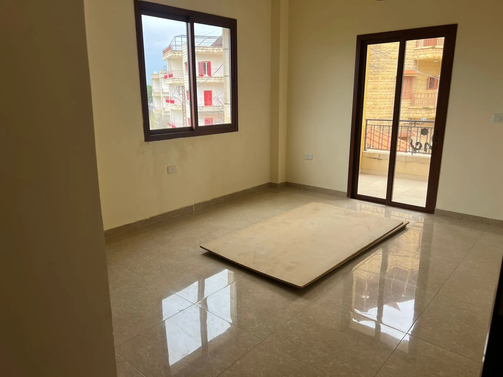 Apartment for Rent in Ain El Jdideh, Lebanon — الصورة 2