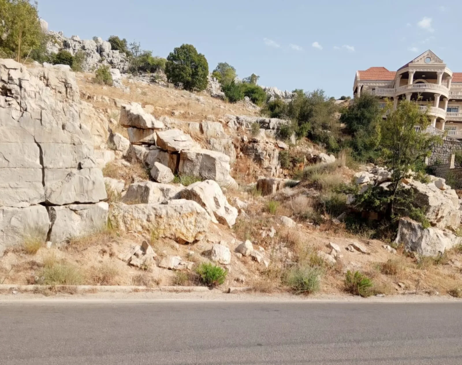 Land for Sale in Majdal Tarchich, Lebanon — photo 2