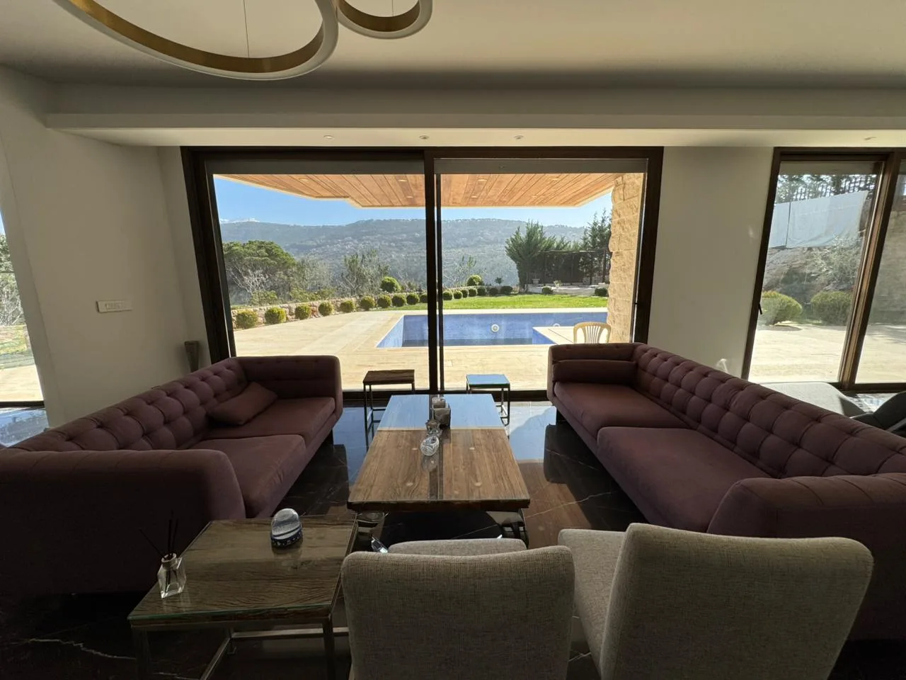 Villa for Sale in Baabdat, Lebanon — الصورة 8