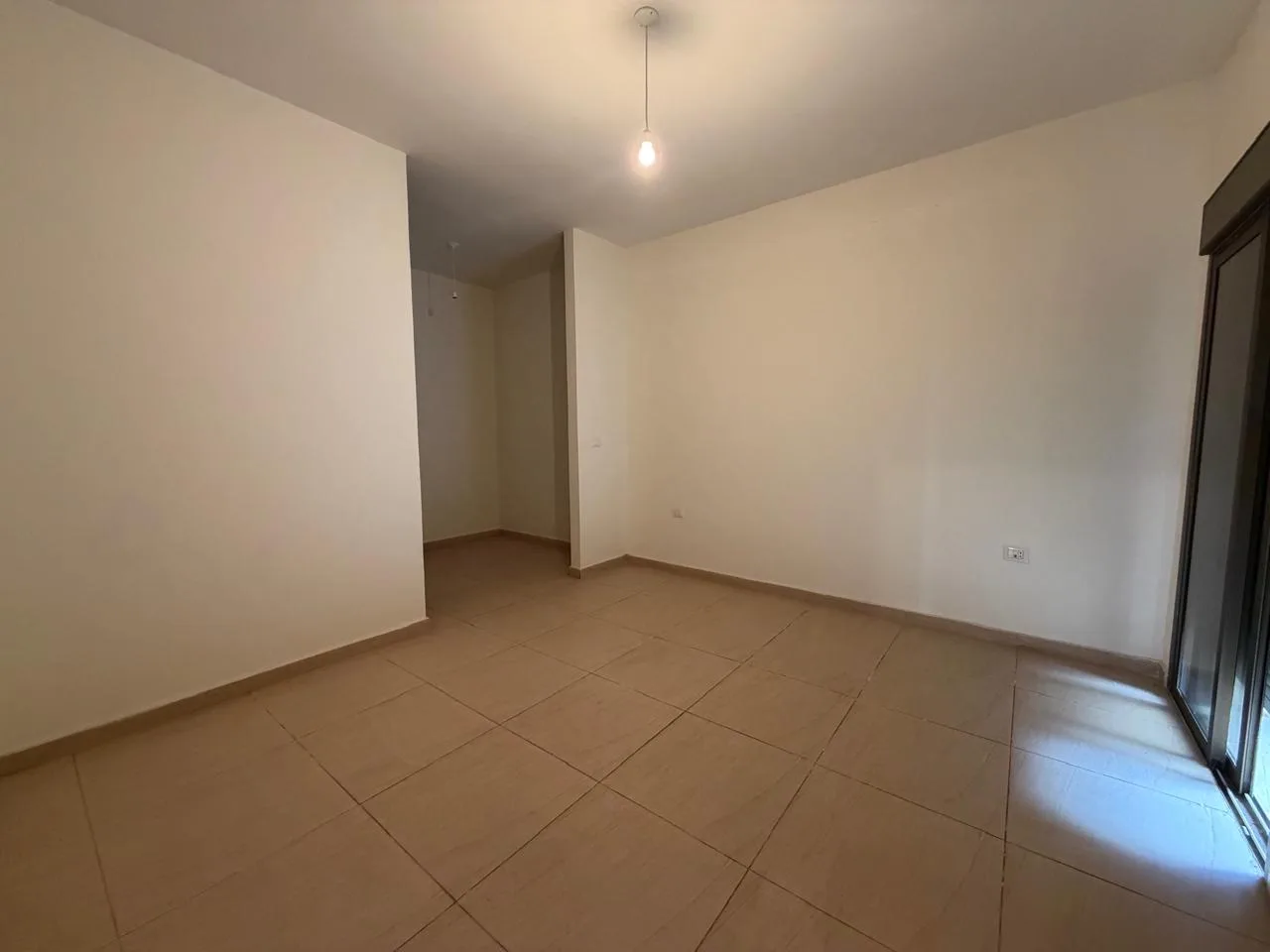 Apartment for Sale in Batroun, Lebanon — الصورة 2