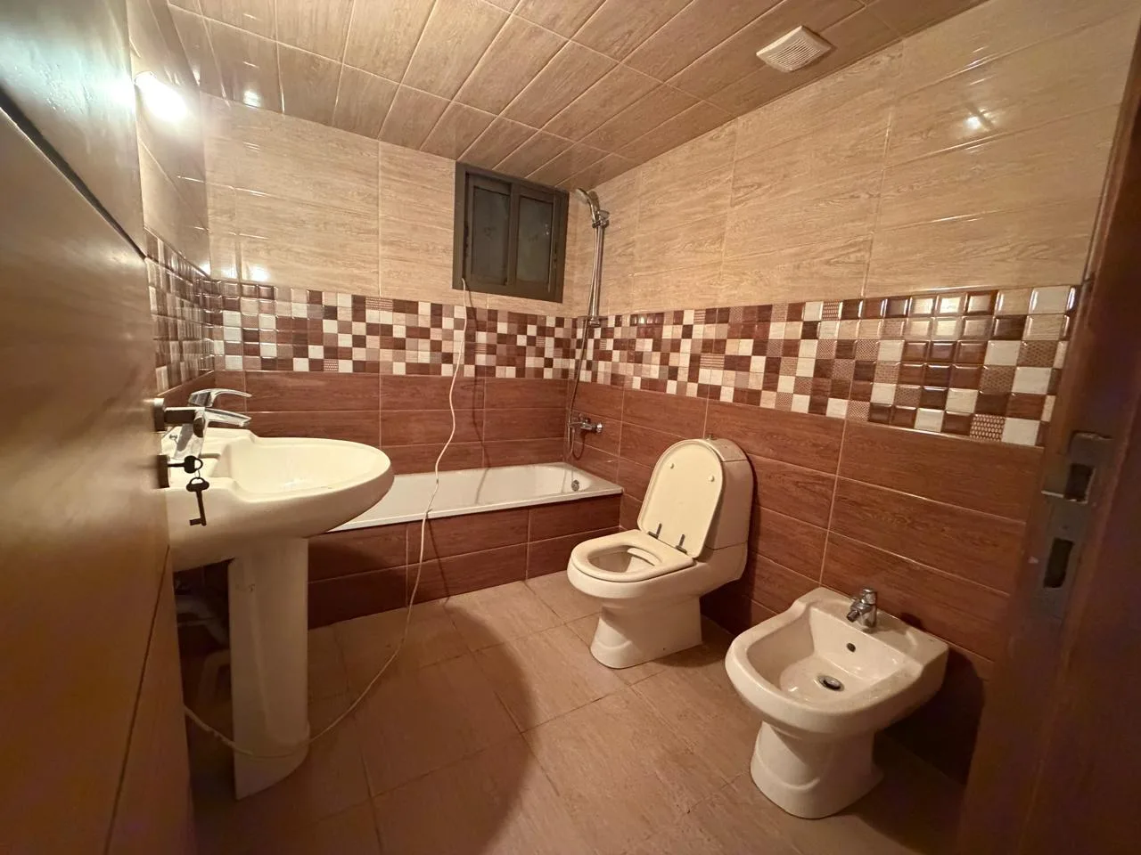 Apartment for Sale in Batroun, Lebanon — الصورة 8