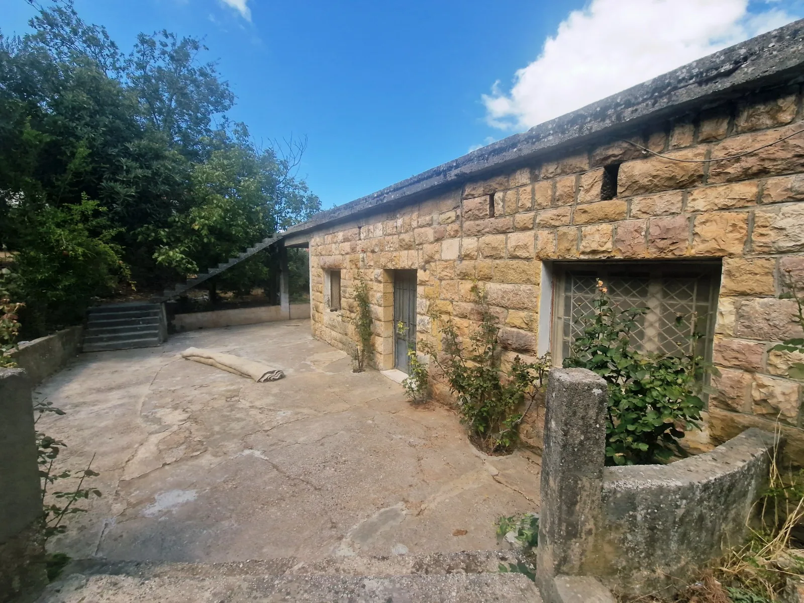 Villa for Sale in Batroun, Lebanon — الصورة 2