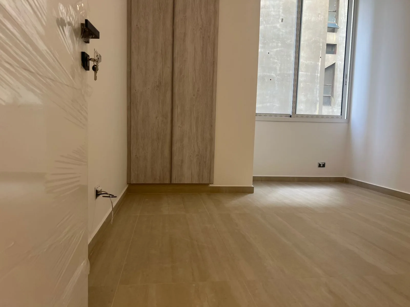 Apartment for sale in Forn El Chebbak, Lebanon — الصورة 2