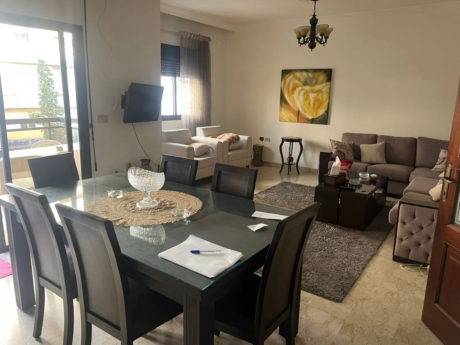 Apartment for sale in Ain El Remmaneh, Lebanon — الصورة 2