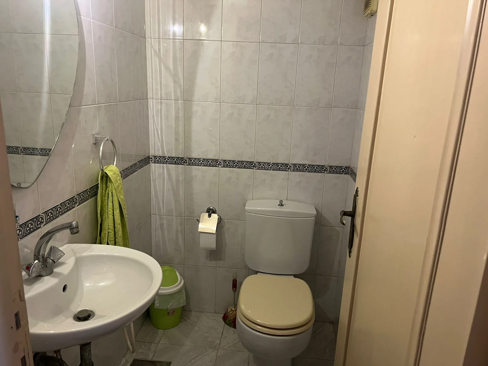 Apartment for sale in Ain El Remmaneh, Lebanon — الصورة 6