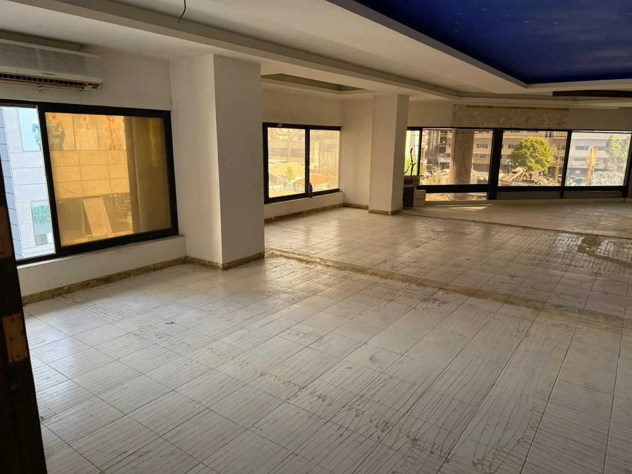 Office for sale in Baouchriyeh, Lebanon — الصورة 7
