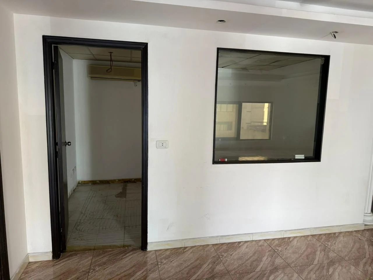 Office for sale in Baouchriyeh, Lebanon — الصورة 6