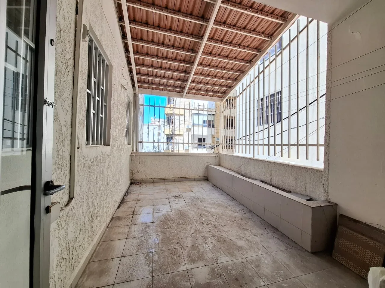 Apartment for sale in Haret Sakher, Lebanon — الصورة 6