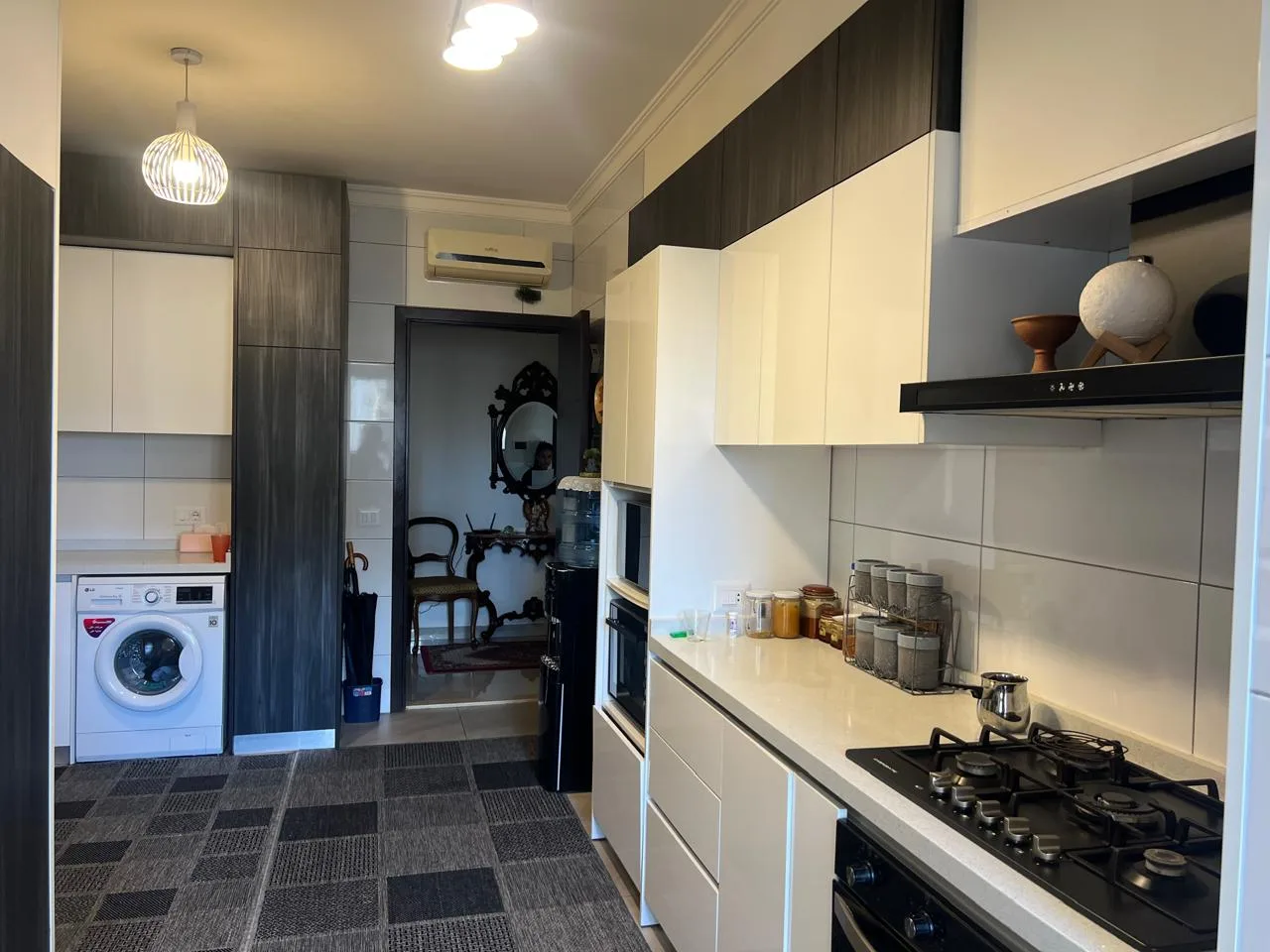 Apartment for sale in Ain El Remmaneh, Lebanon — الصورة 4