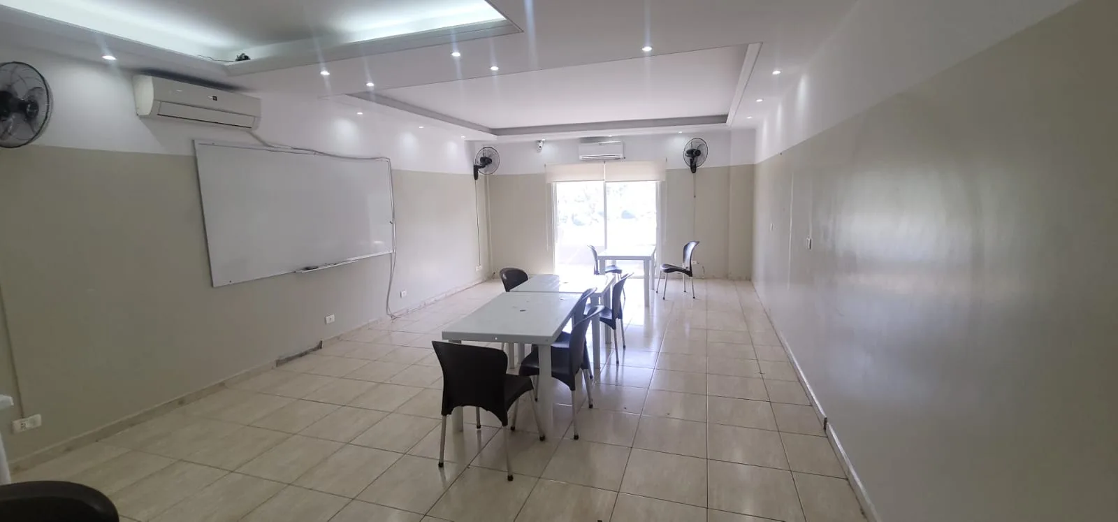 Office for rent in Zouk Mosbeh, Lebanon — الصورة 2