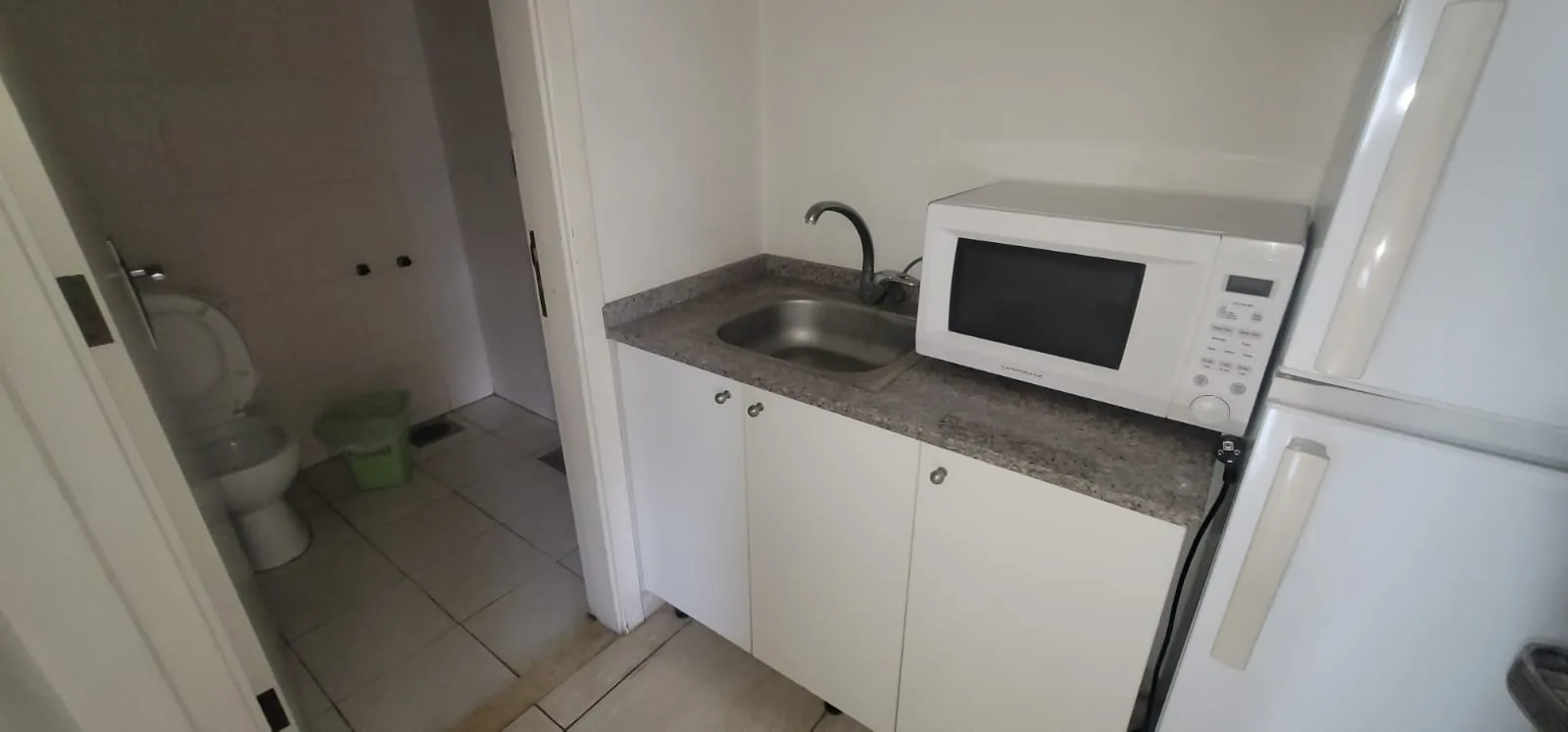 Office for rent in Zouk Mosbeh, Lebanon — الصورة 3