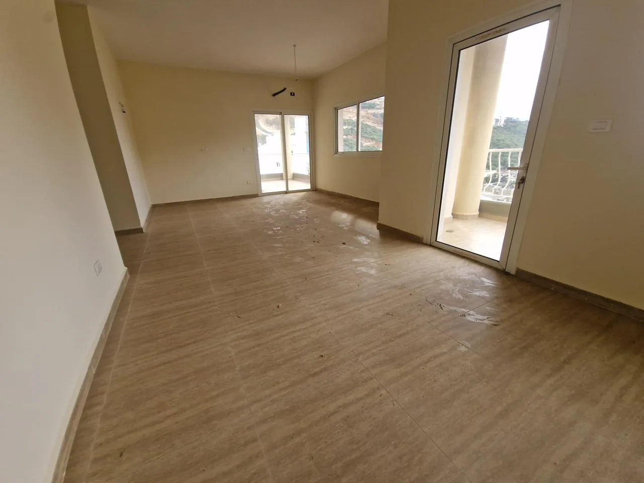 Apartment for Sale in Batroun — الصورة 7