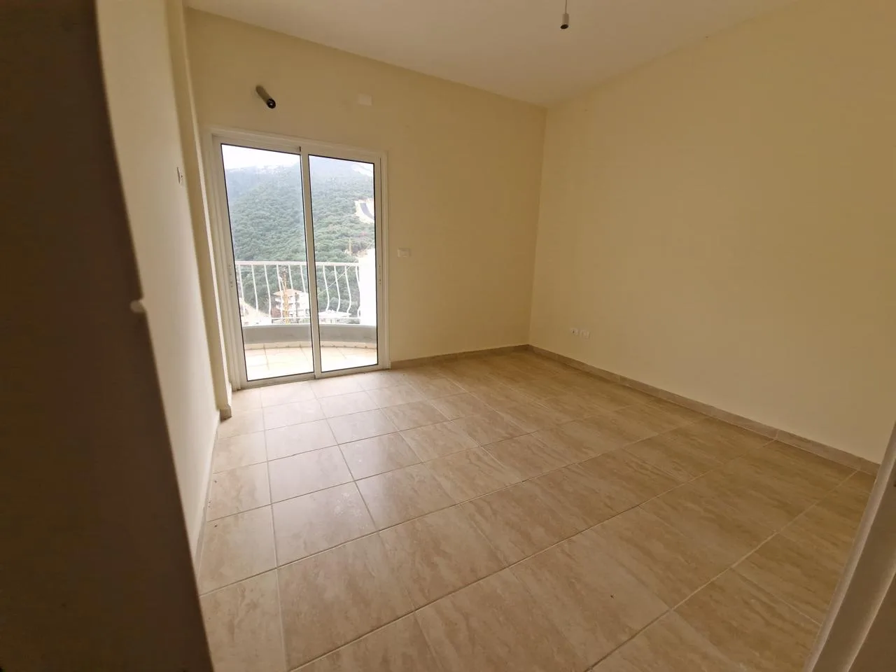 Apartment for Sale in Batroun — الصورة 8