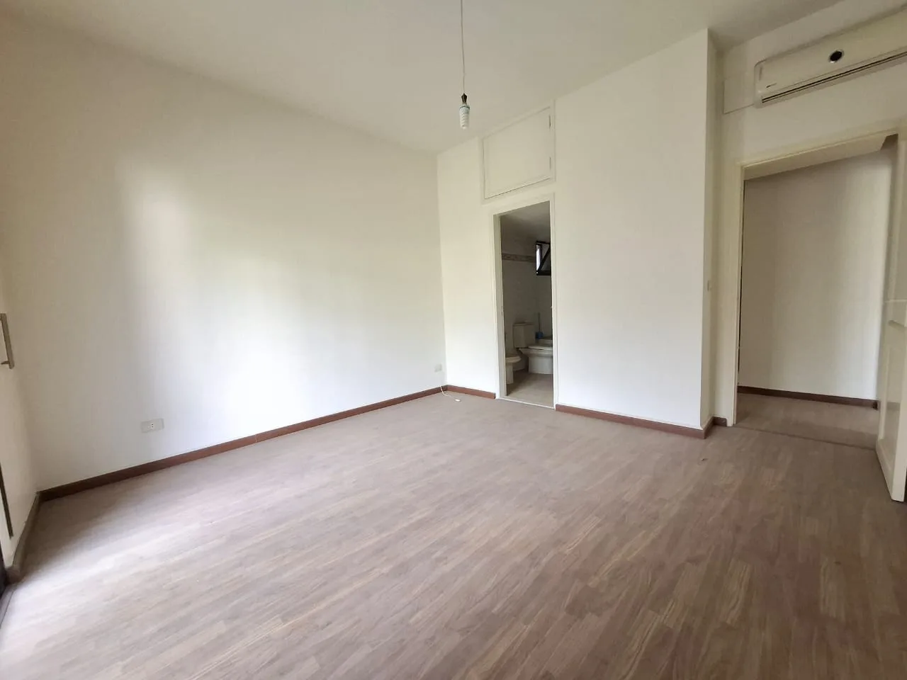 Apartment for rent in Kfar Hbab, Lebanon — الصورة 5